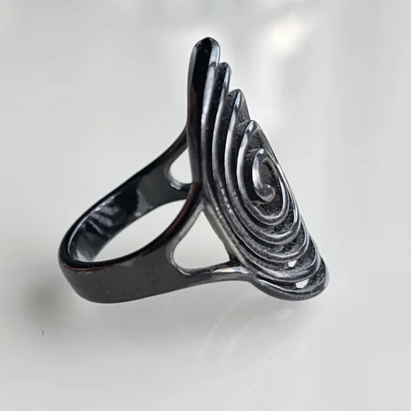 Premier Designs "Groovy" black hematite coated fashion ring size 9 - Picture 7 of 13